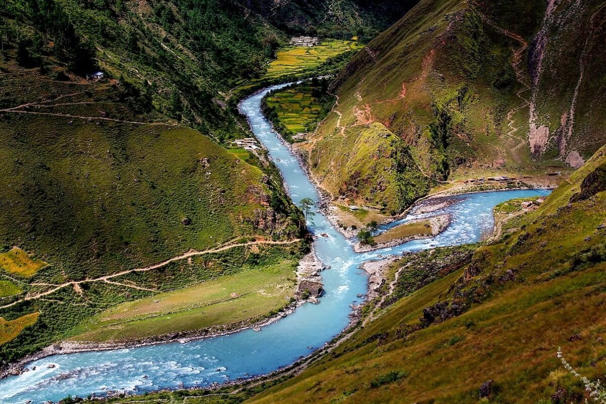 For wild rivers like the Karnali, Nepal&rsquo;s disaster is a warning and an answer (commentary)